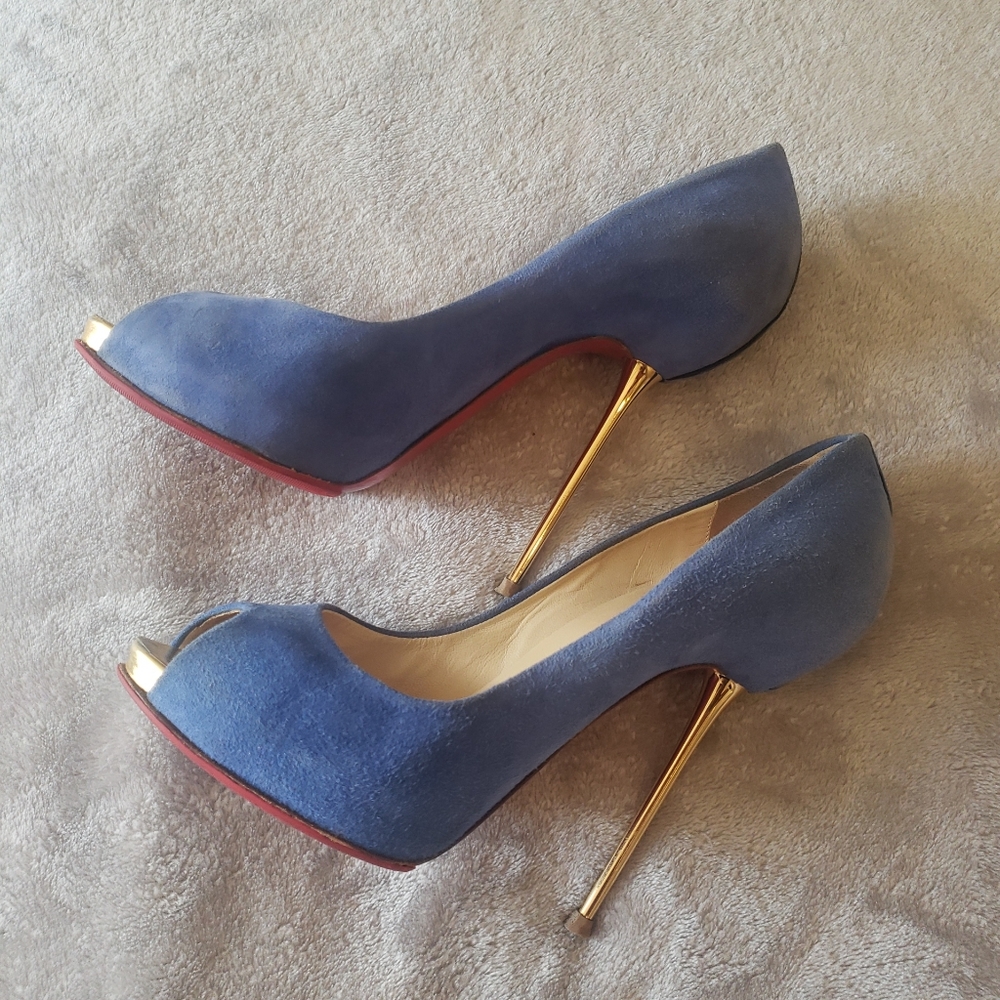 Christian Louboutin Royal Blue open lip pumps size 38.5/8.5
